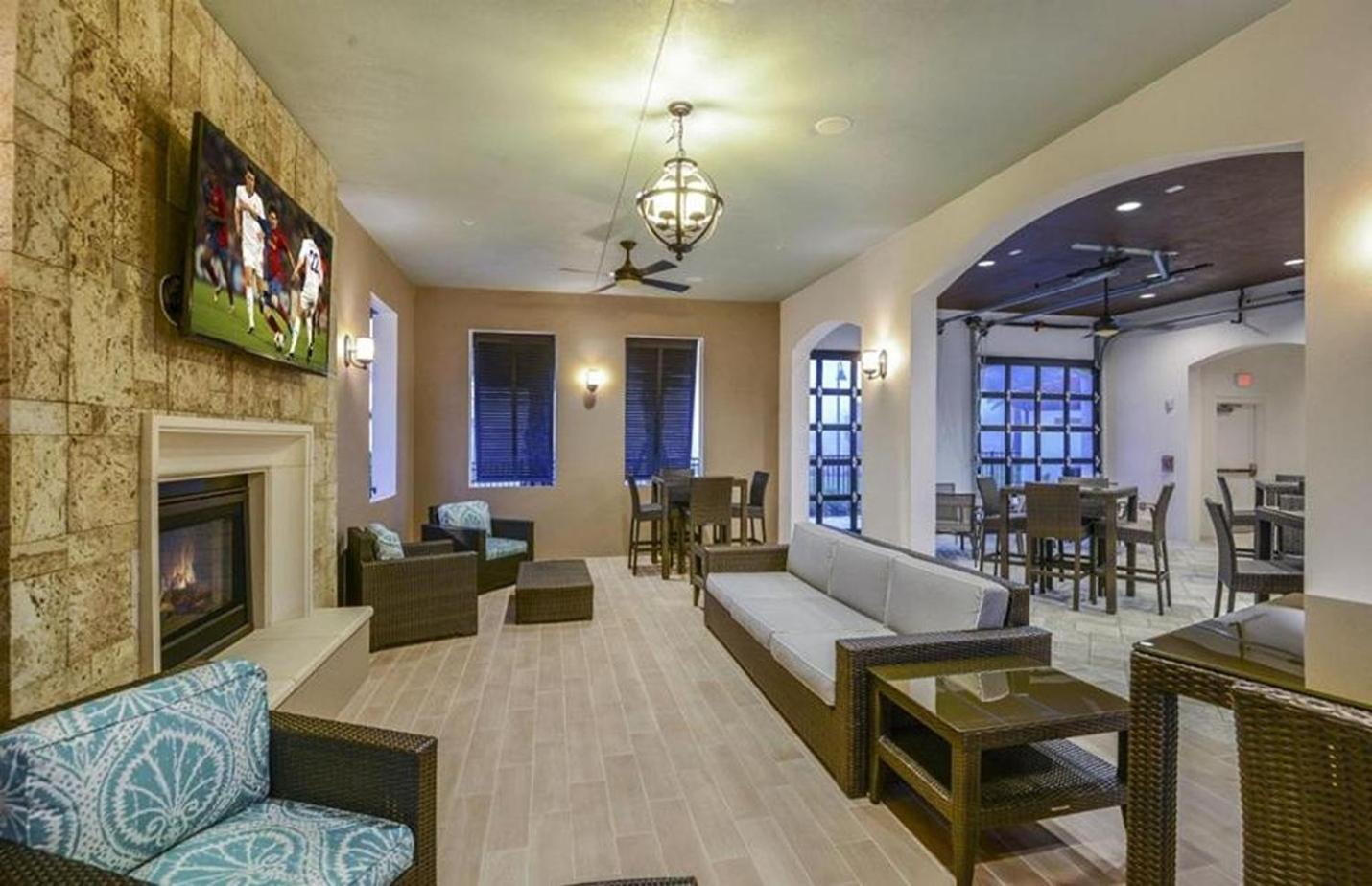 Beautiful Townhome Wprivate Pool 7 Mi To Disney Киссимми Экстерьер фото